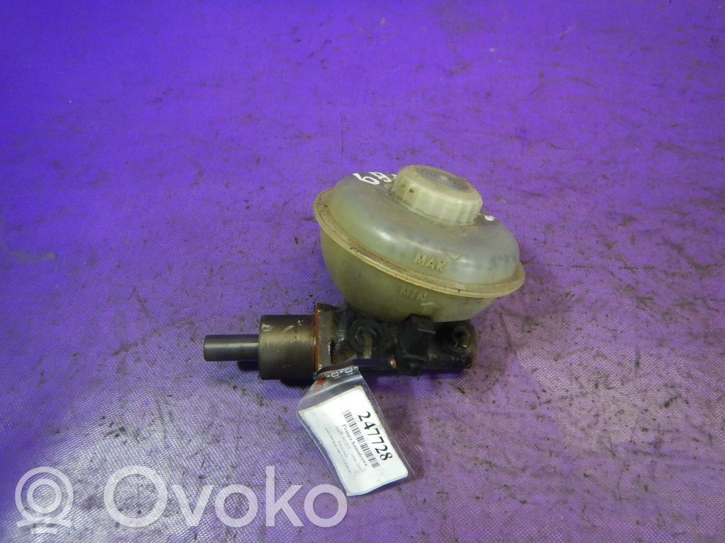 Audi 80 90 B3 Jarrutehostin 