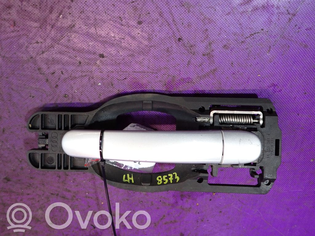 Takaoven ulkokahva   8Z0839886A,8Z0839886A