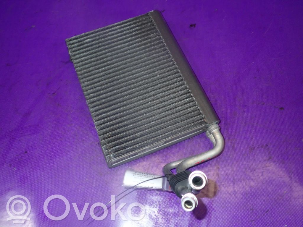 BMW 1 E81 E87 Air conditioning (A/C) radiator (interior) 