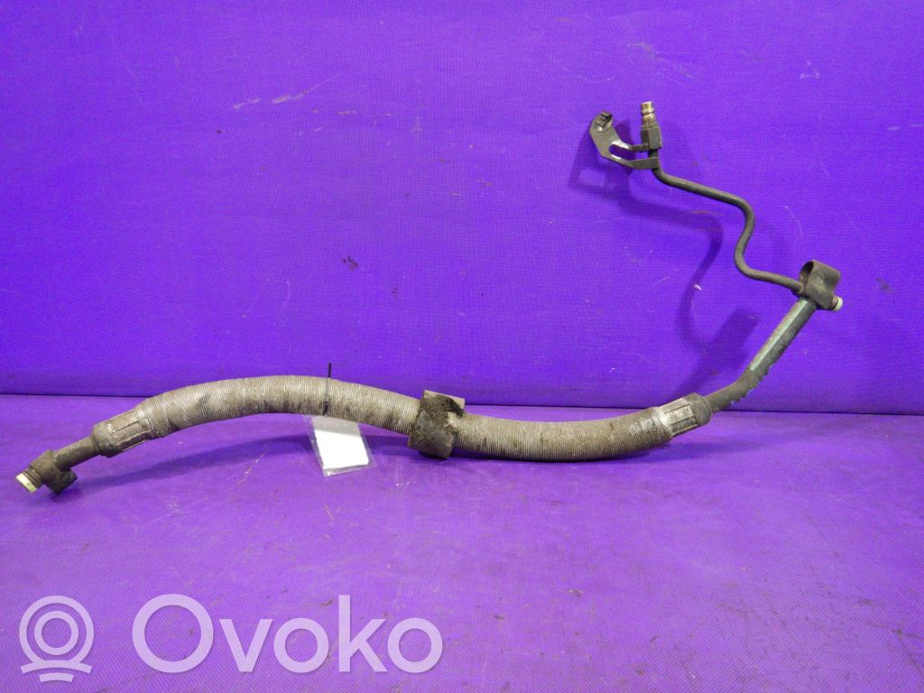 BMW 3 E36 Ilmastointilaitteen putki (A/C) 