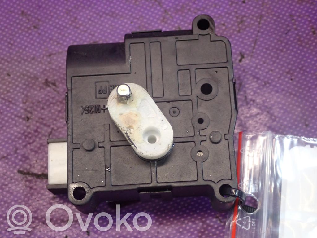 Toyota Corolla E120 E130 Stellmotor Heizung Klima 