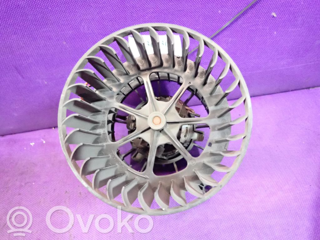 Ford Fiesta Ventilator aerotermă 