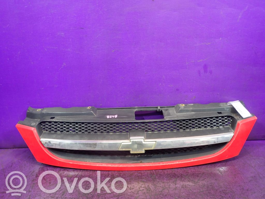 Chevrolet Lacetti Rejilla superior del radiador del parachoques delantero 