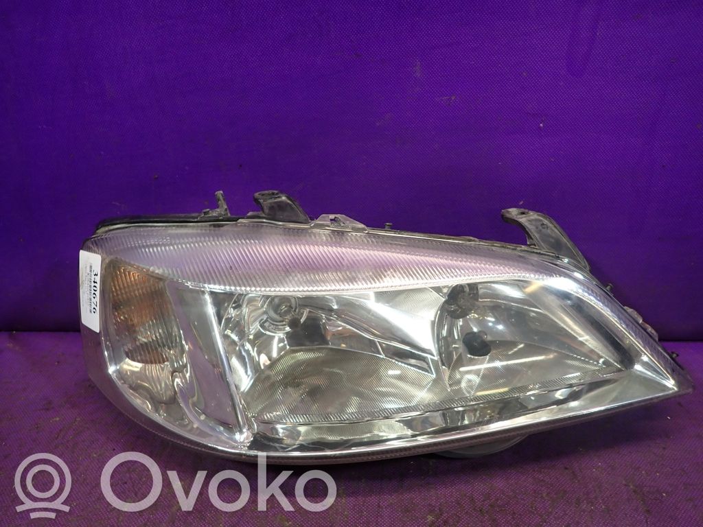 Opel Astra H Phare frontale 
