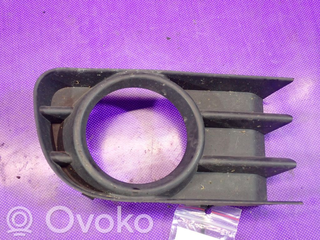 Renault Megane II Grille inférieure de pare-chocs avant 