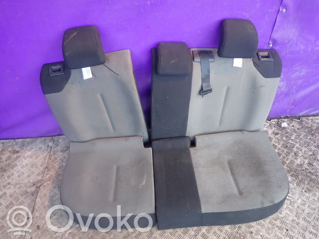 Citroen C4 I Al doilea rând de scaune