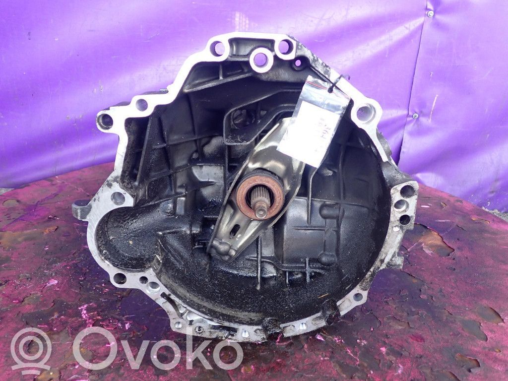 Volkswagen PASSAT B5 Scatola del cambio manuale a 5 velocità 