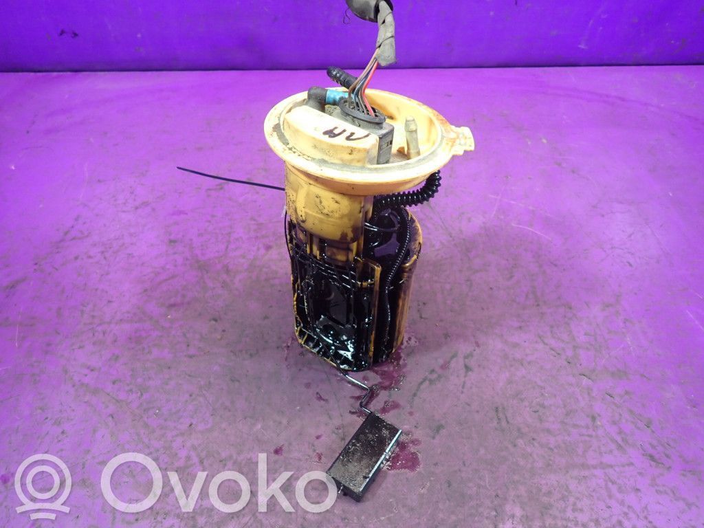 Bomba interna de combustible