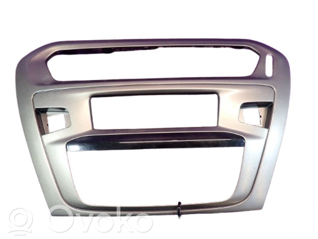Peugeot 301 Moldura del panel (Usadas) 