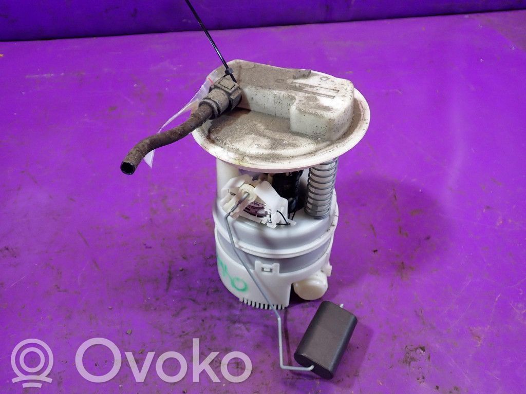 Renault Clio III Pompe à carburant 