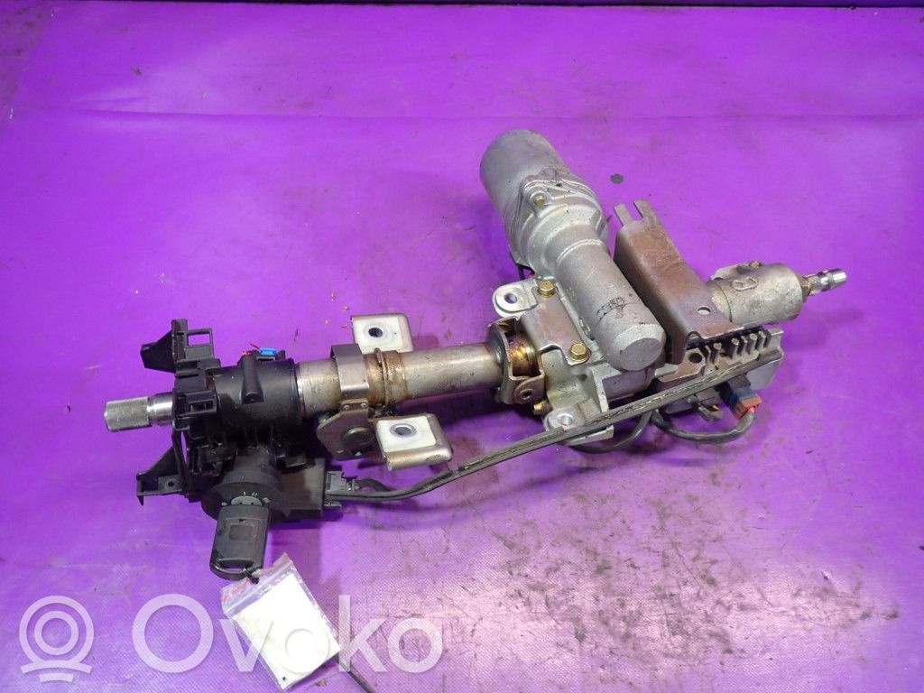 Opel Corsa D Ohjaustehostimen pumppu 