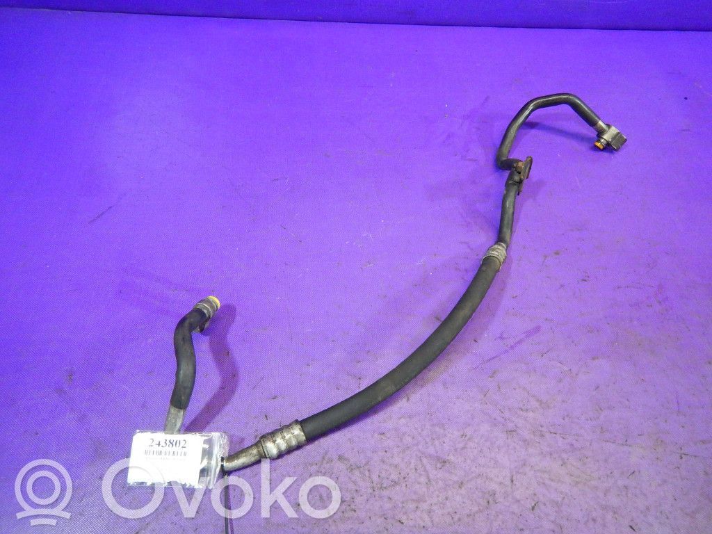 Ilmastointilaitteen putki (A/C)