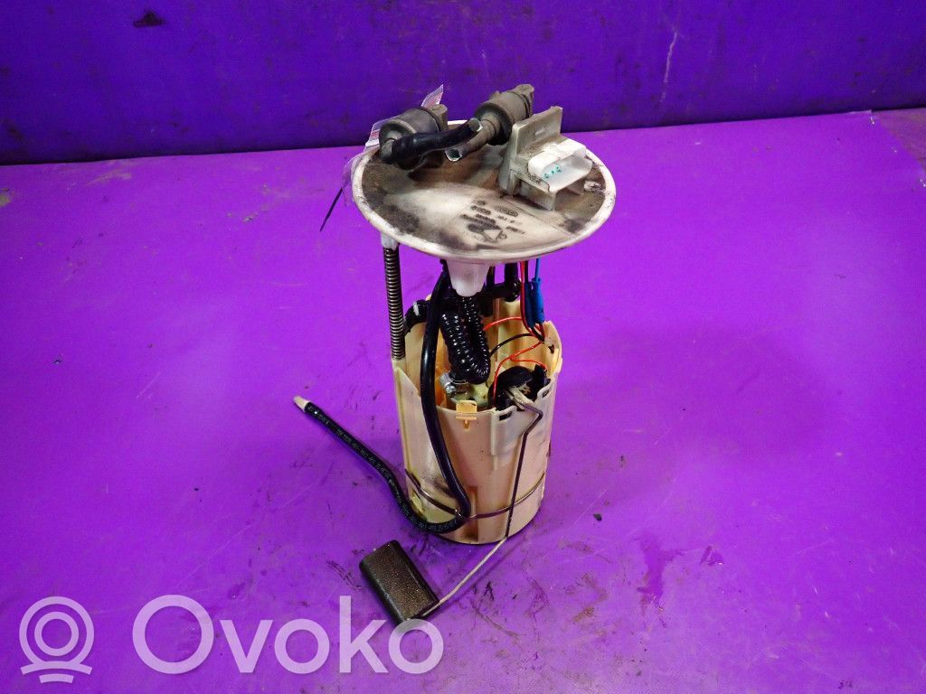 Bomba interna de combustible