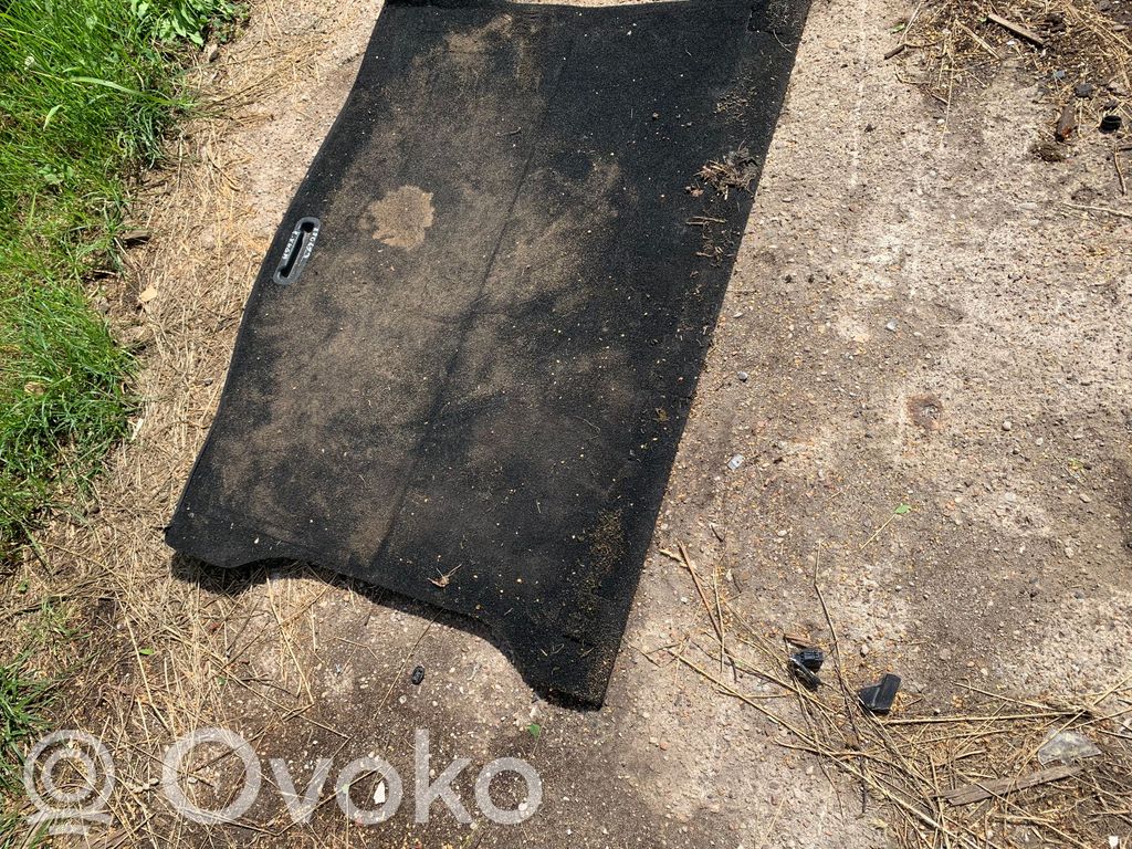 Bagāžnieka grīda