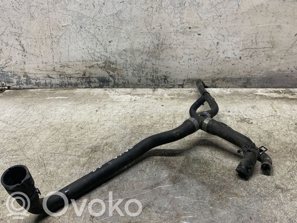Engine coolant pipe/hose