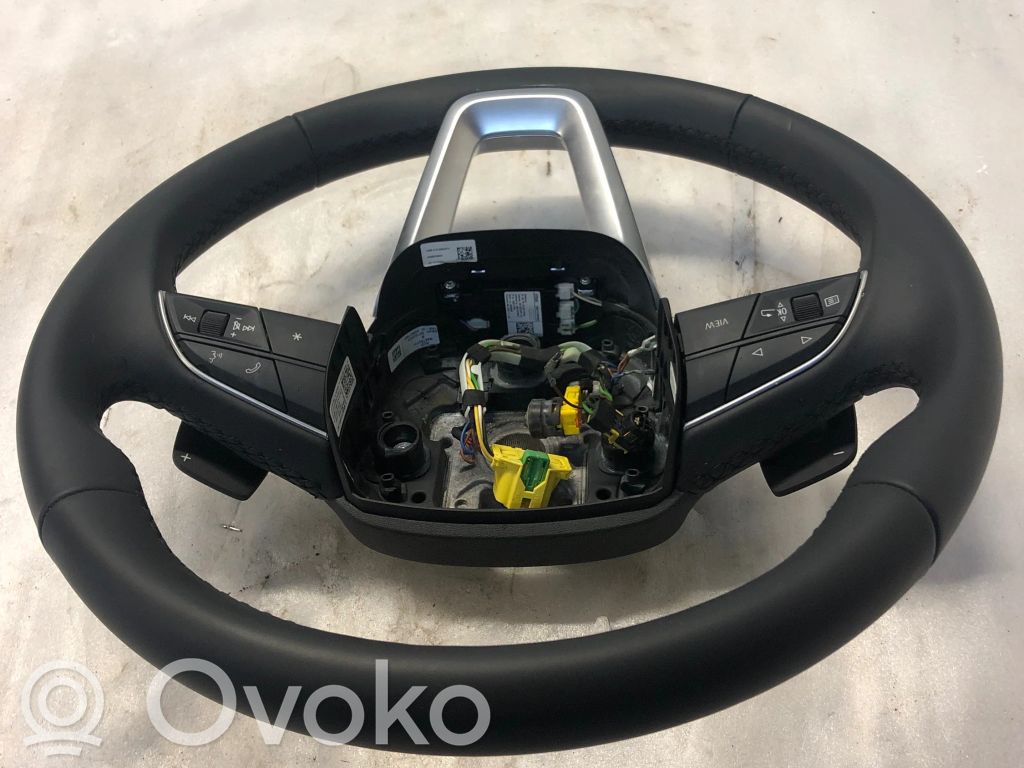 Audi A4 S4 B9 8W Ohjauspyörä 