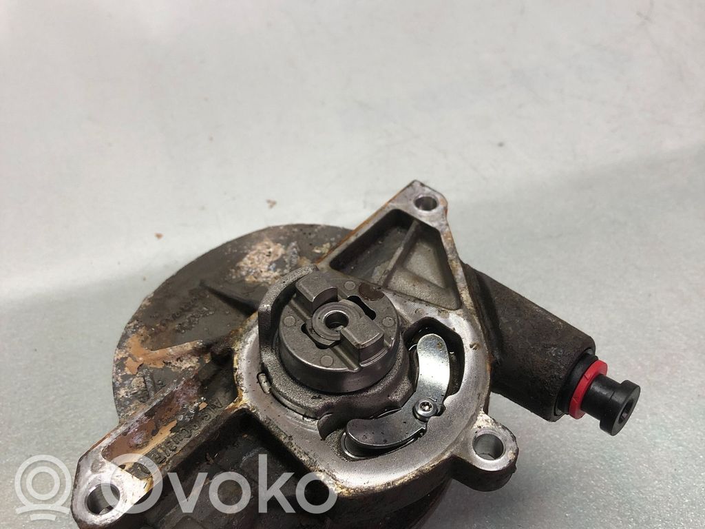 Ford Kuga III Bomba de vacío 