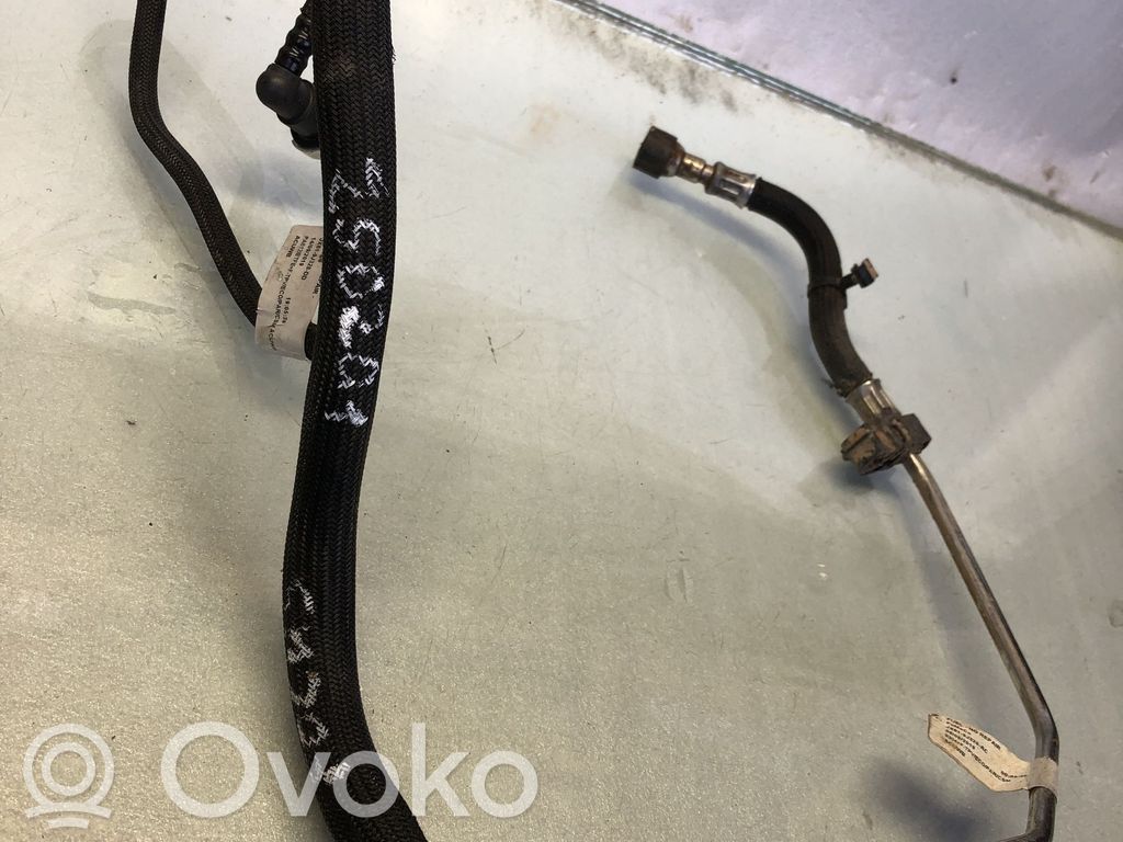 Polttoaineputki   JX619J328AC