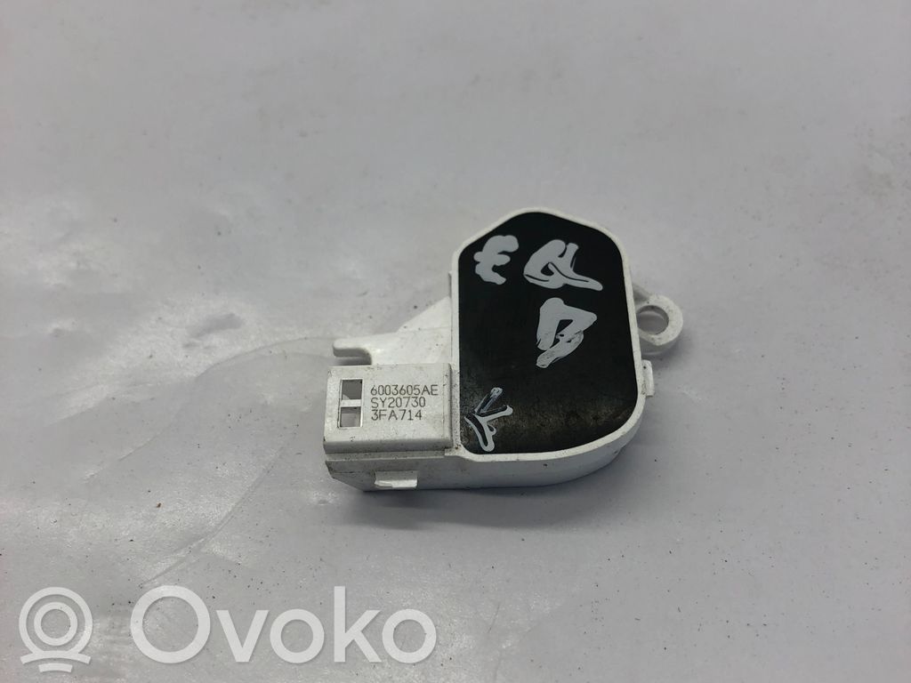 Mercedes-Benz EQB Element lusterka bocznego drzwi przednich 