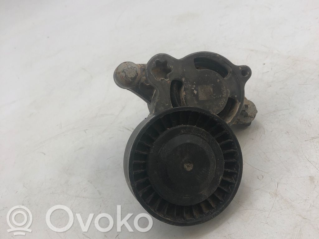 Mercedes-Benz GLC C254 Napinacz paska alternatora 