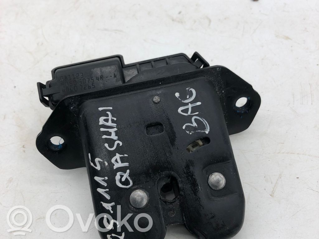 Nissan Qashqai J12 Zamek klapy tylnej / bagażnika 