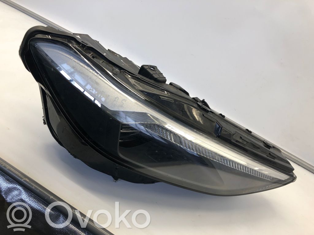 Phare frontale   8B3941012K