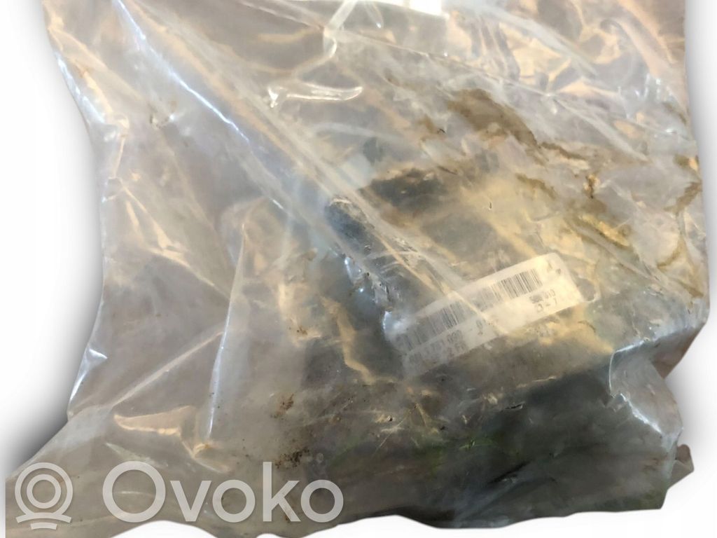 Moottorin kiinnikekorvake   6761090
