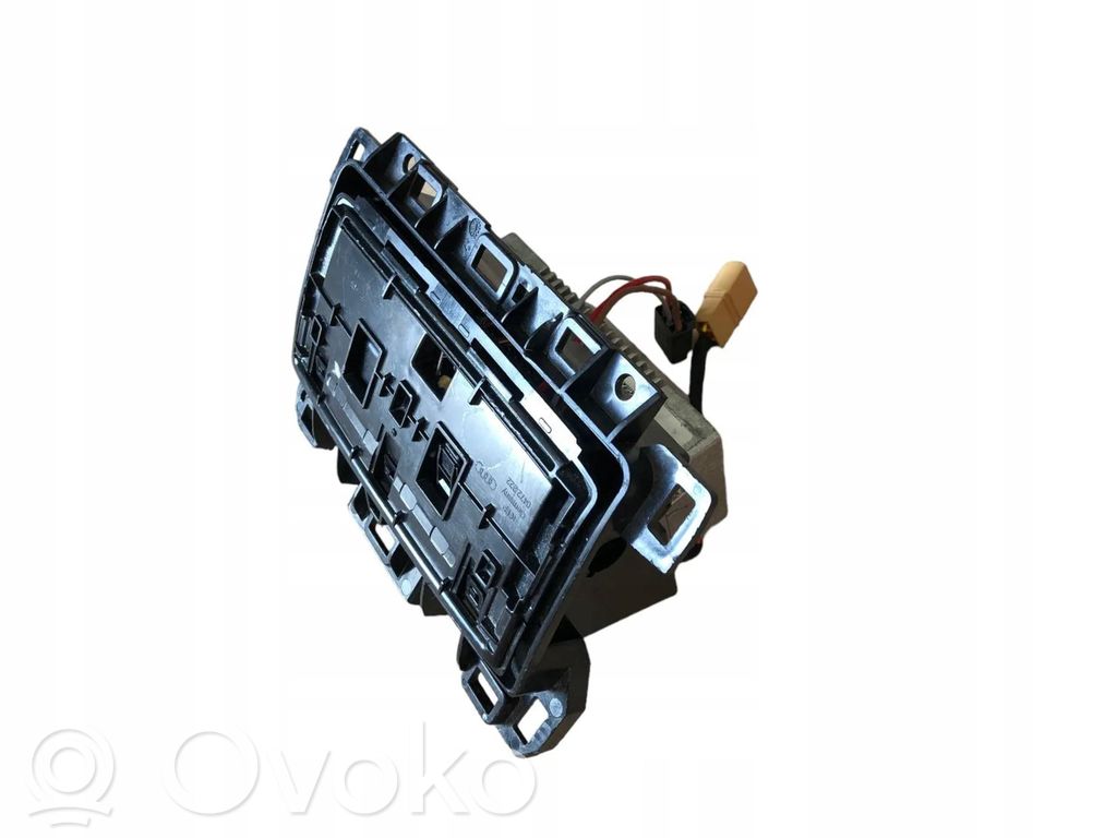 Audi A8 S8 D5 Pridegėjas 