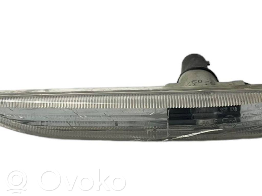 BMW 7 E65 E66 Front fender indicator light 