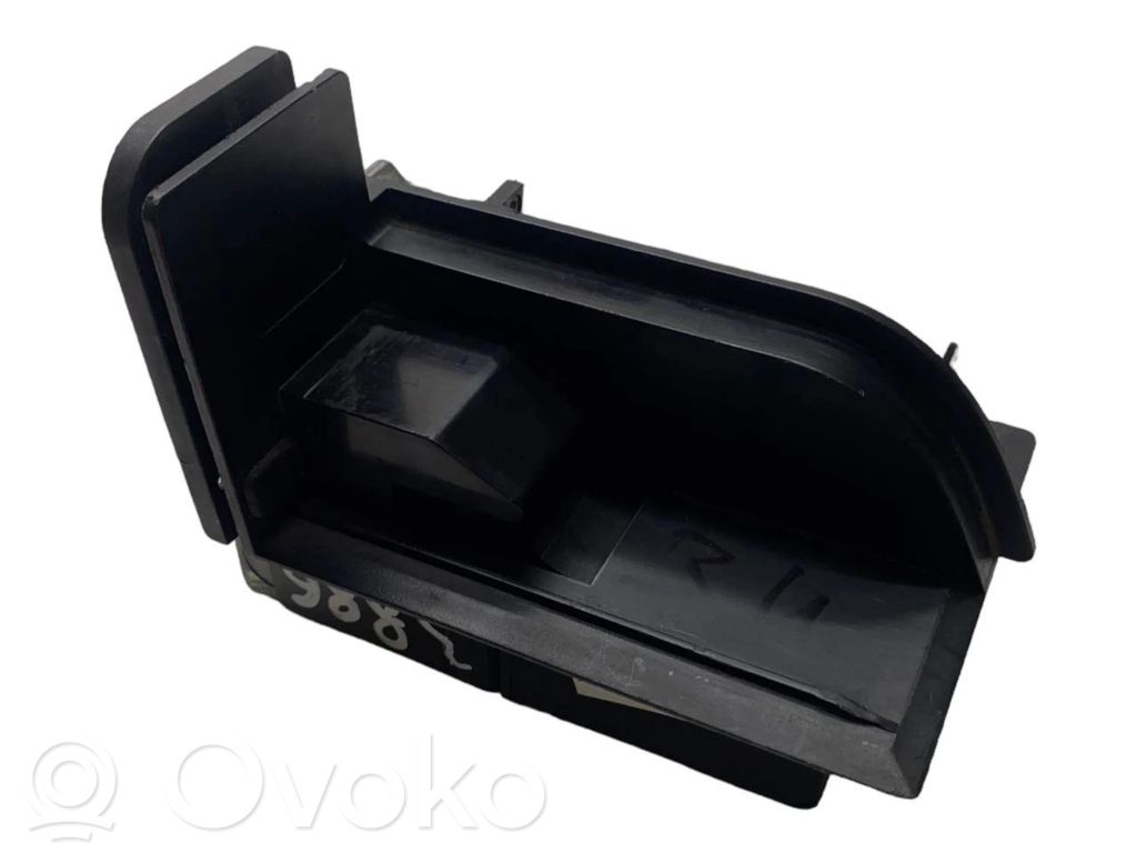 Parcel shelf load cover mount bracket   9928100014