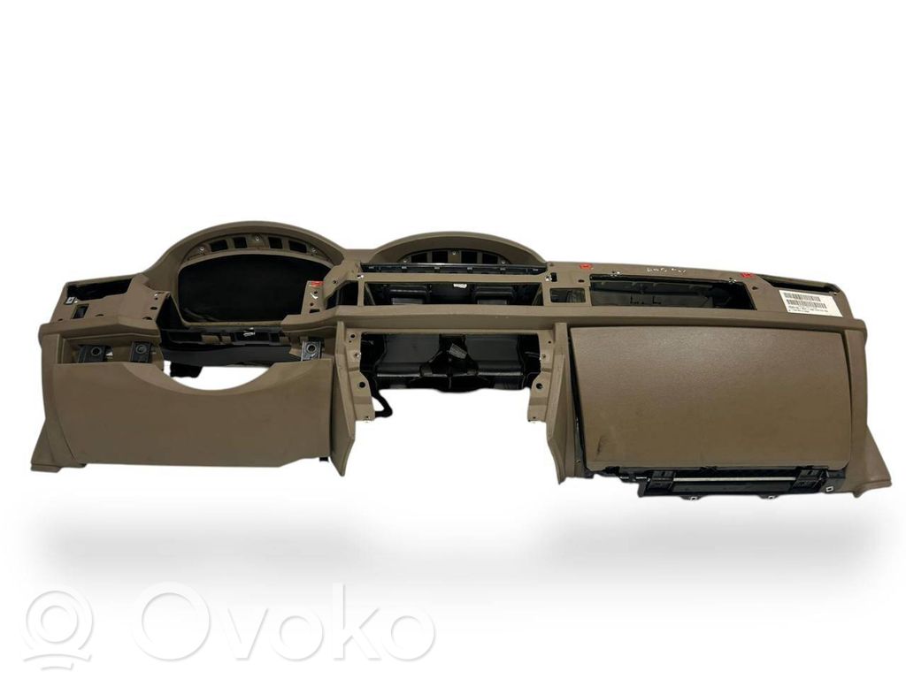 BMW 7 E65 E66 Dashboard 