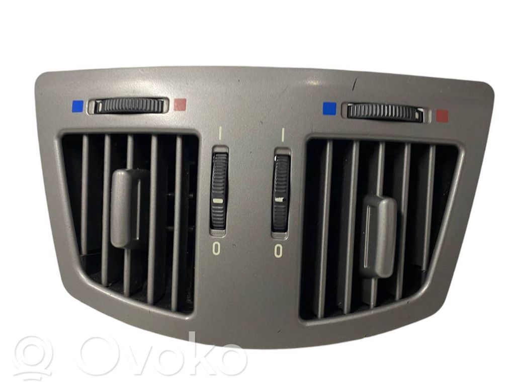 BMW 7 E65 E66 Rear air vent grill 