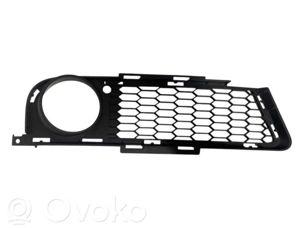 BMW 3 E90 E91 Front fog light trim/grill 