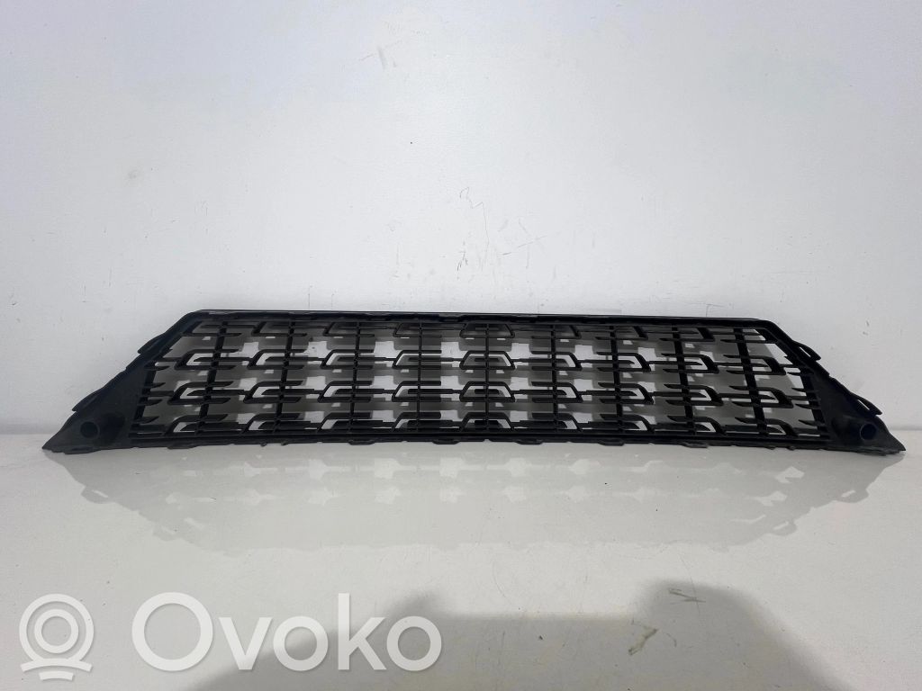Seat Leon (5F) Etupuskurin alempi jäähdytinsäleikkö 