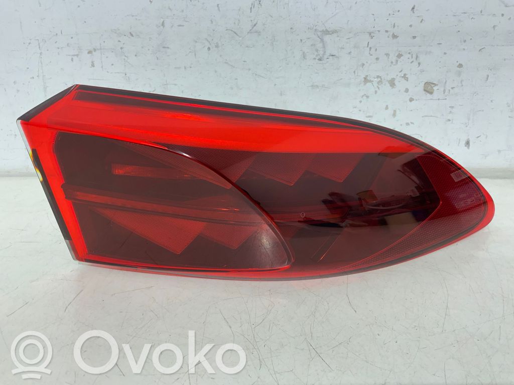 Takavalot   578945208