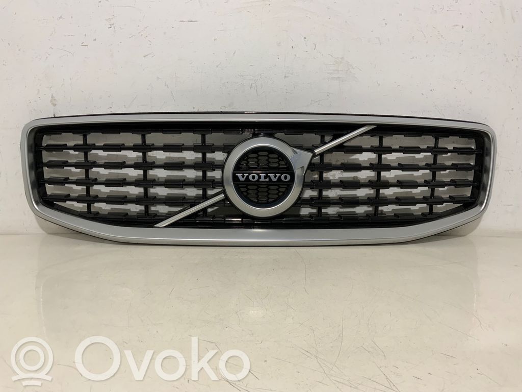 Volvo V60 Etusäleikkö 