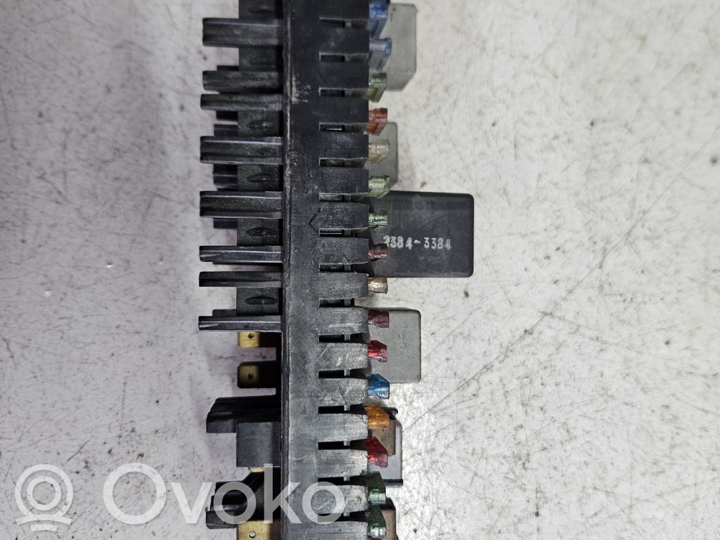 Audi 80 90 B3 Módulo de fusible 