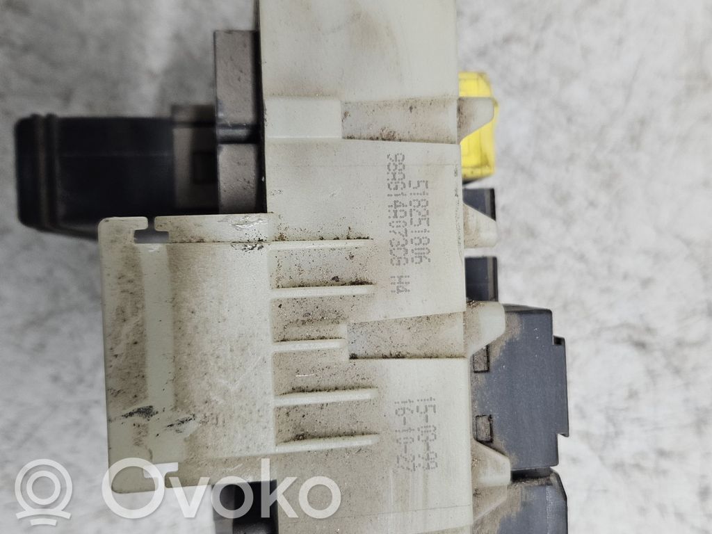 Ford Focus Fuse module 