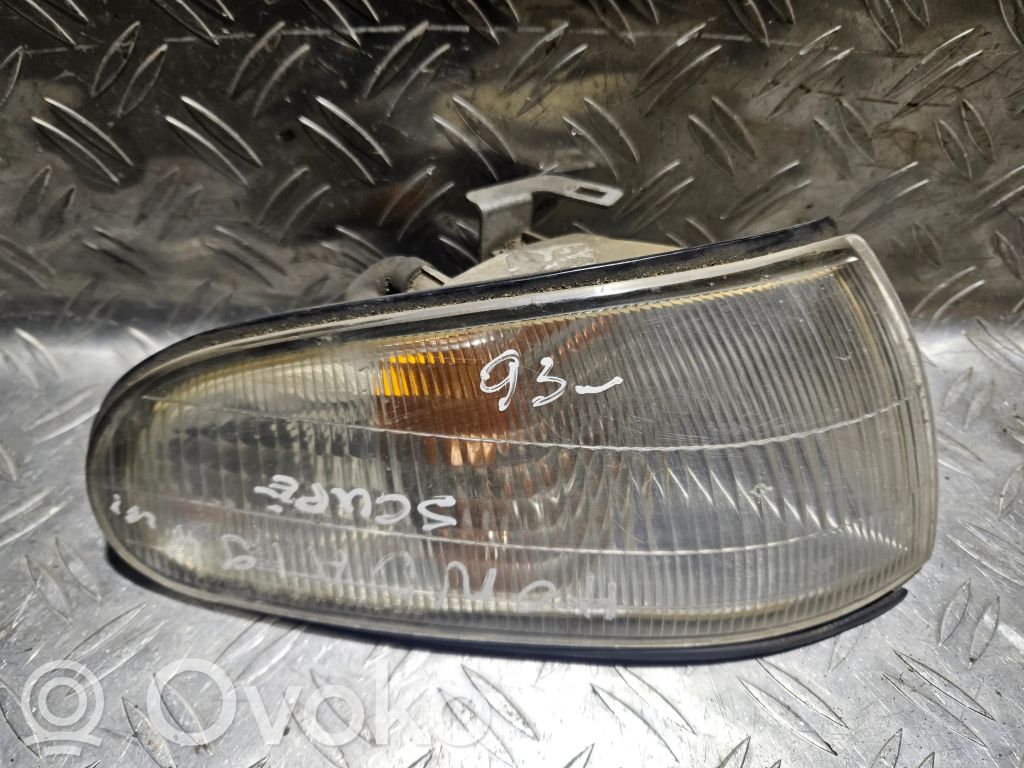 Hyundai Scoupe Front indicator light 