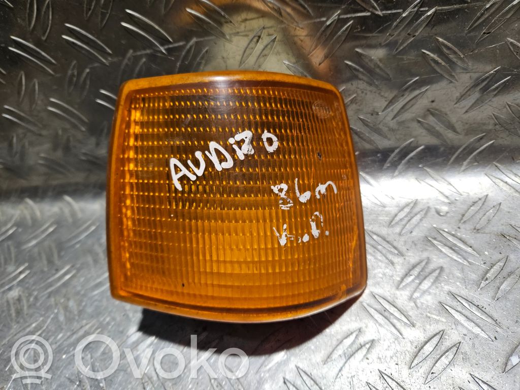 Audi 80 90 S2 B4 Front indicator light 