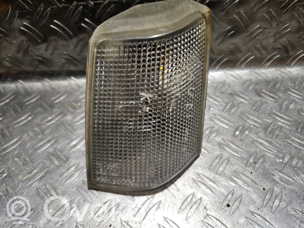 Renault 25 Front indicator light 