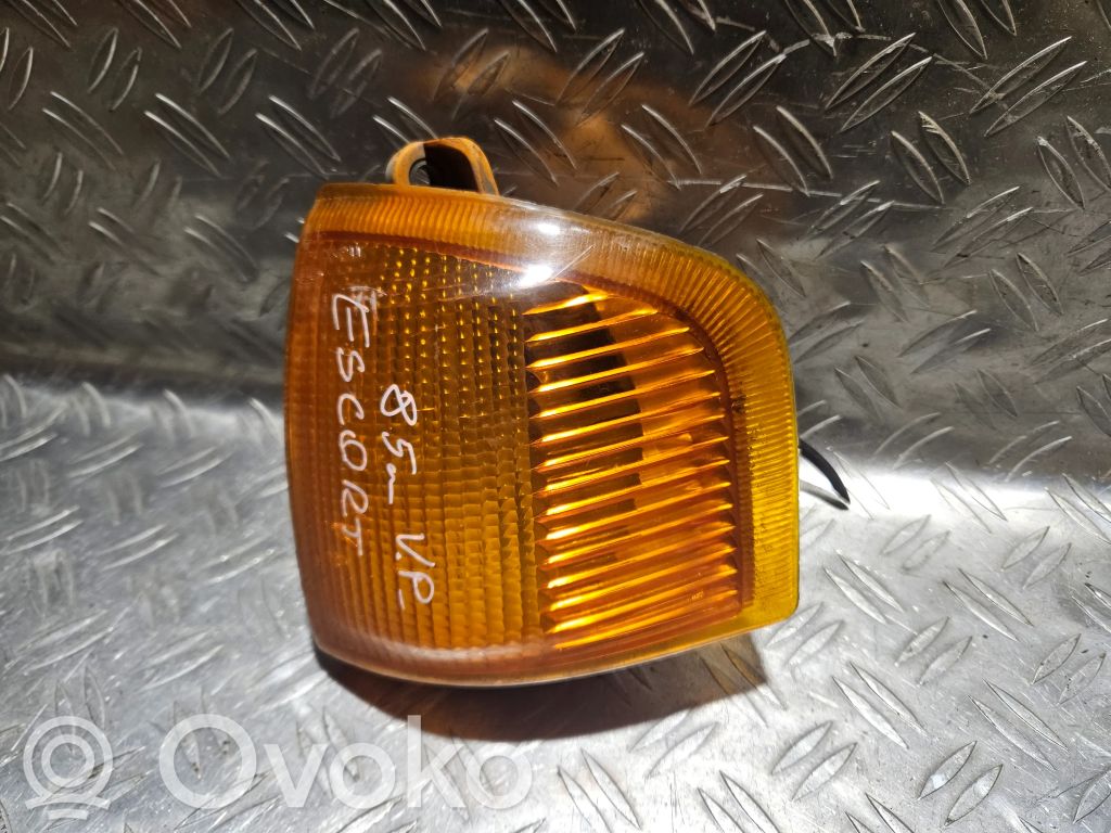 Ford Escort Front indicator light 