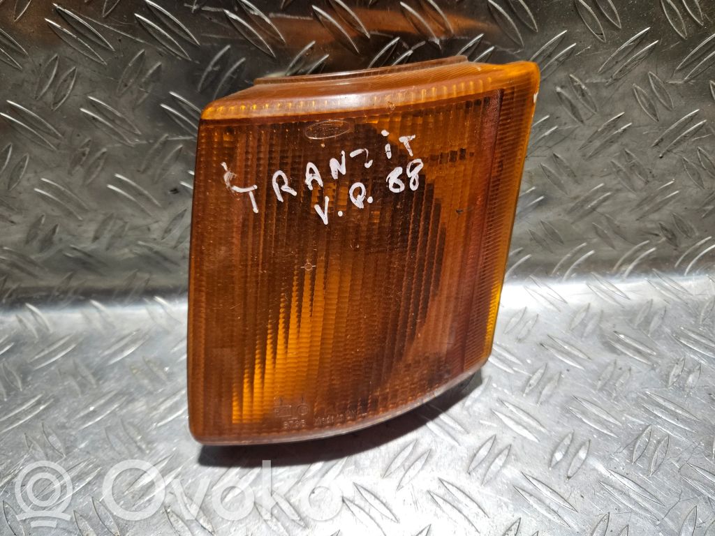 Front indicator light   86VB13369AE