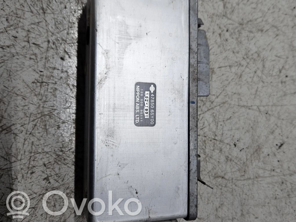 Nissan Sunny ABS control unit/module 