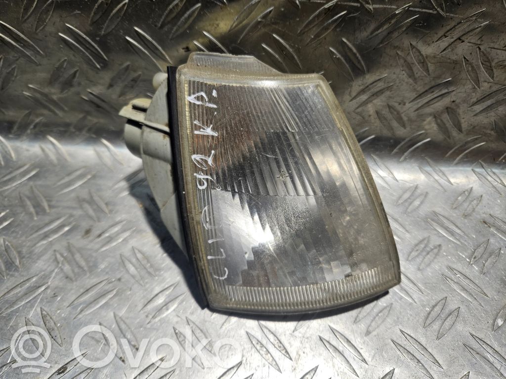 Renault Clio I Front indicator light 