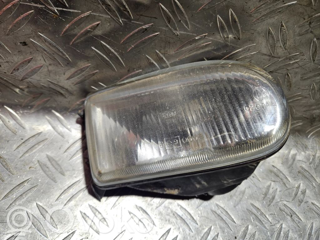 Renault 19 Miglas lukturis priekšā 