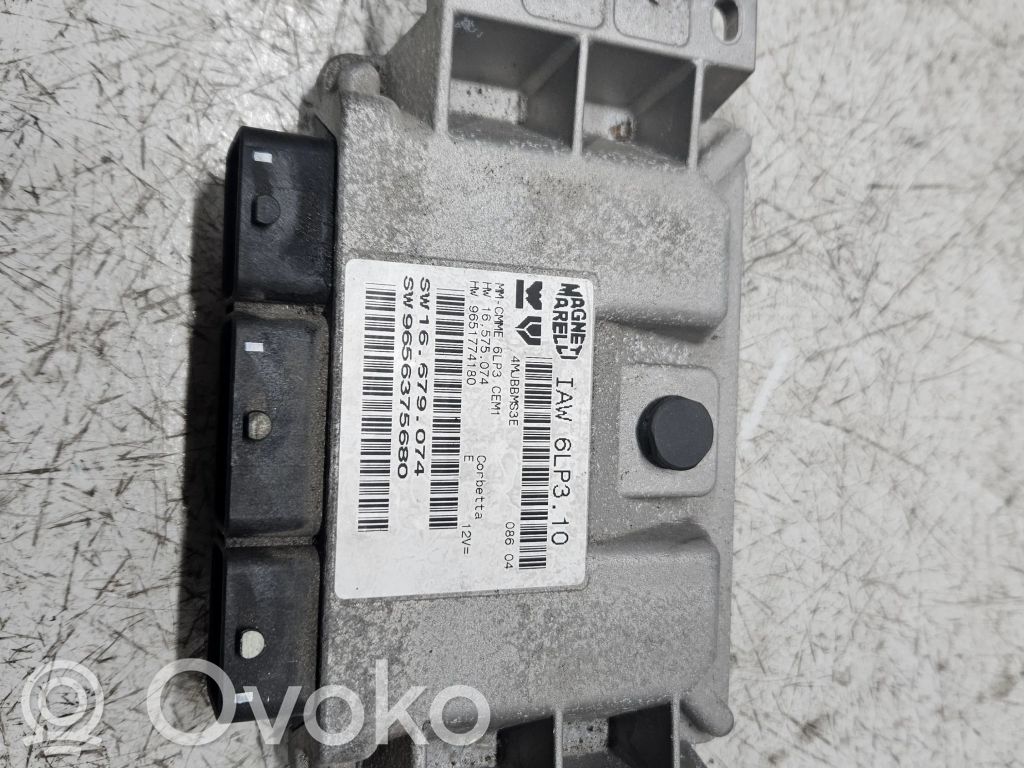 Peugeot 407 Engine control unit/module 