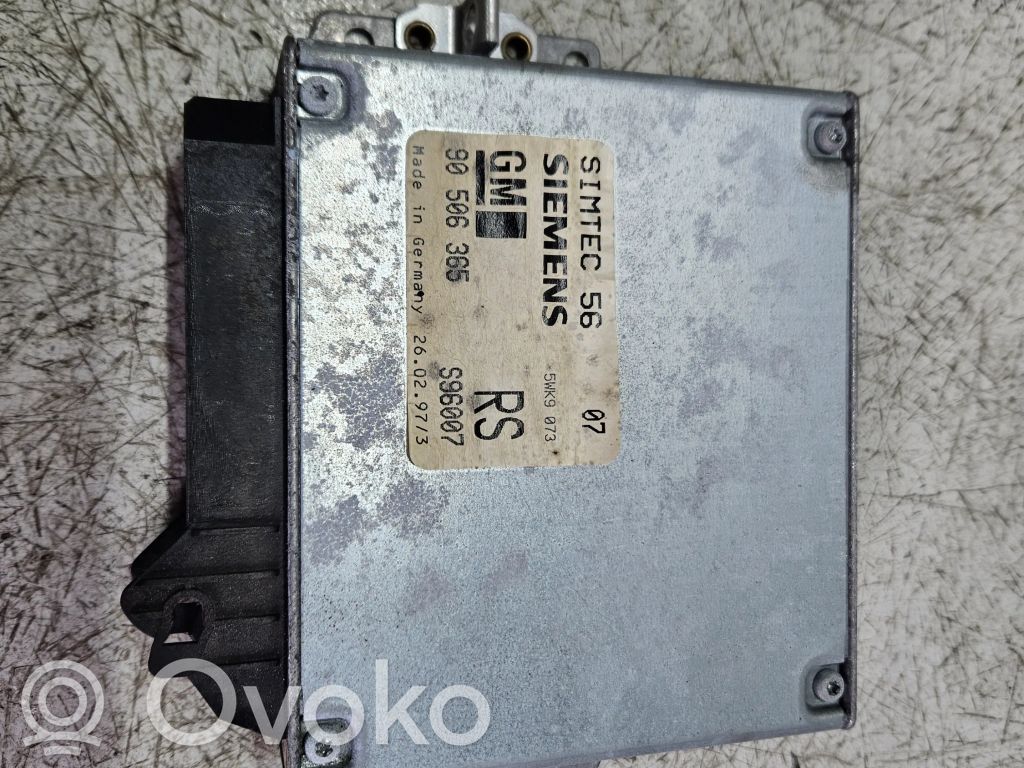 Opel Vectra B Engine control unit/module 