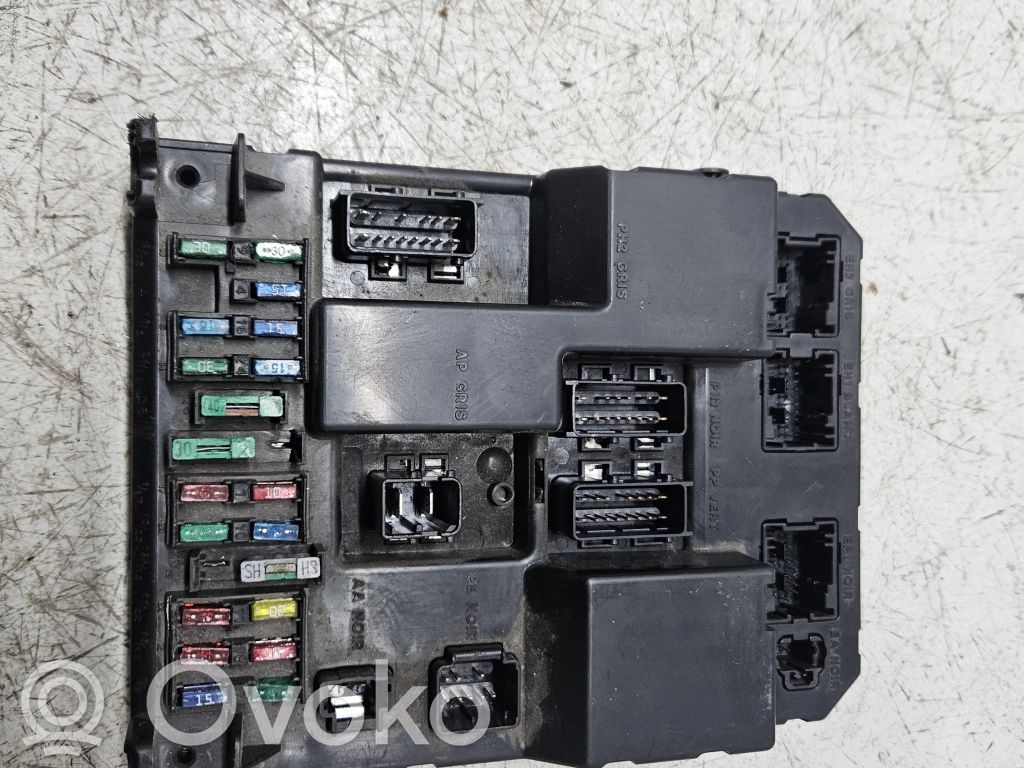 Peugeot 307 Saugiklių blokas 