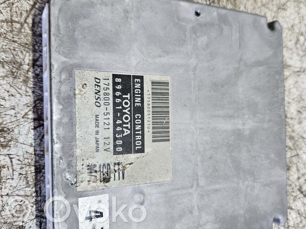 Toyota Avensis Verso Engine control unit/module 